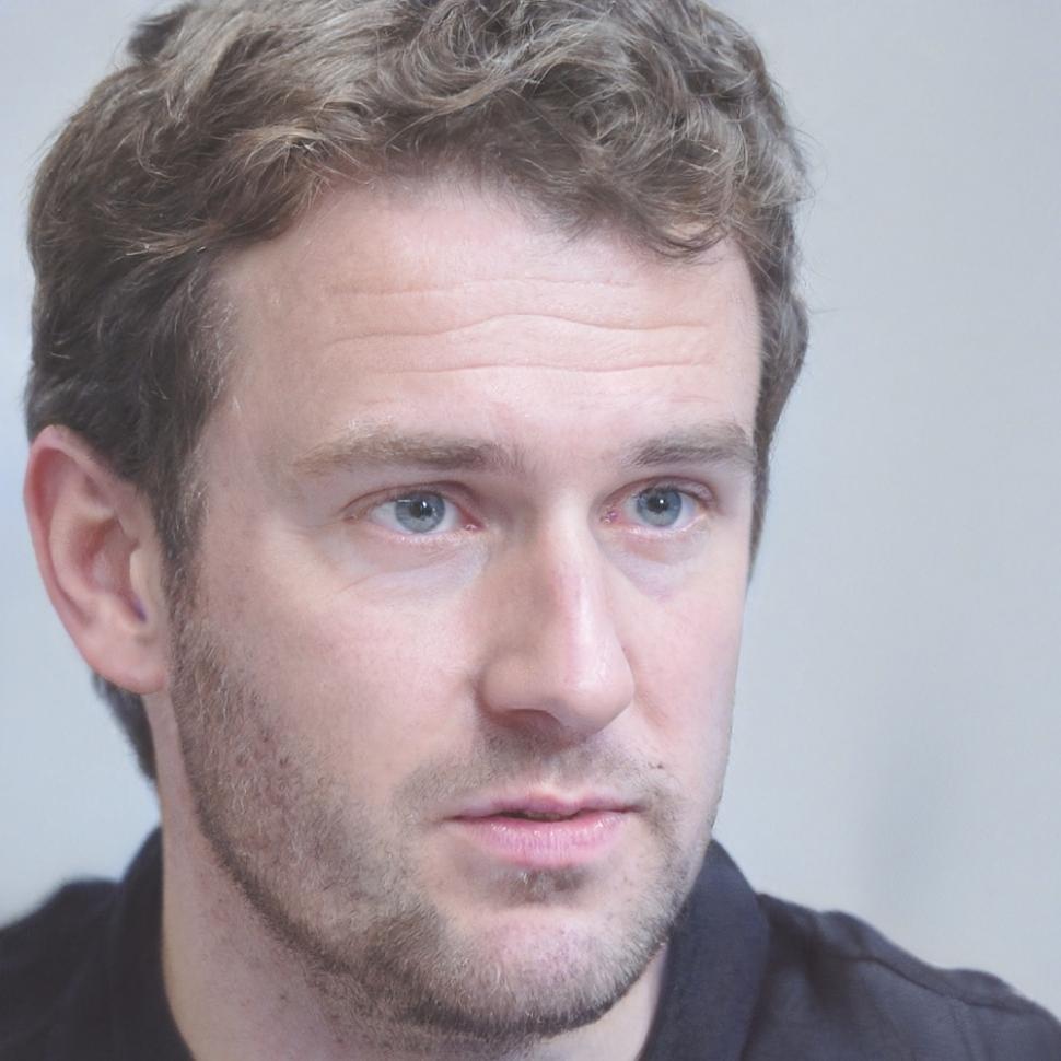 Portrait of Callum Vesterinen, investment program facilitator with quantitative analysis expertise